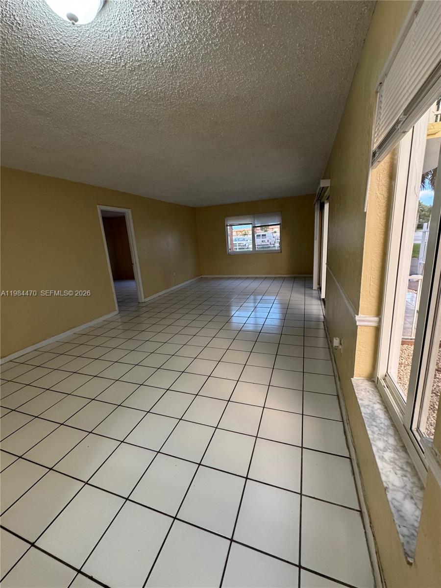 505 NW 177th St #103, Miami Gardens FL 33169