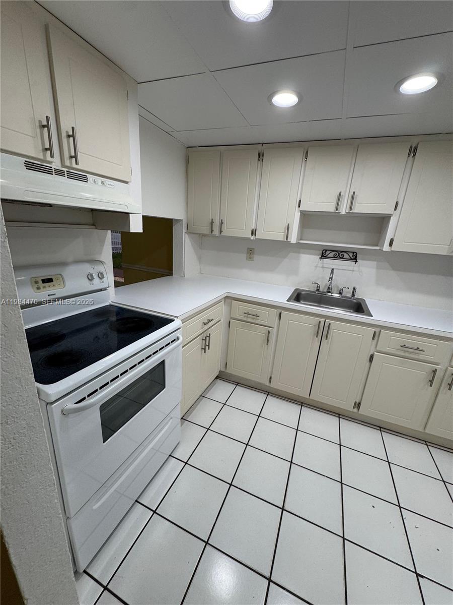 505 NW 177th St #103, Miami Gardens FL 33169