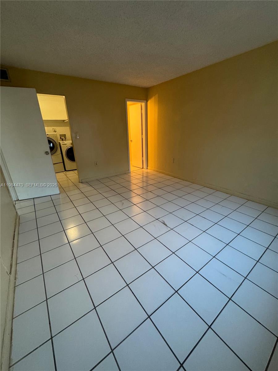 505 NW 177th St #103, Miami Gardens FL 33169