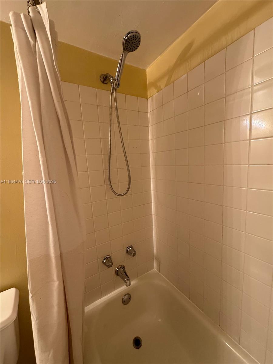 505 NW 177th St #103, Miami Gardens FL 33169
