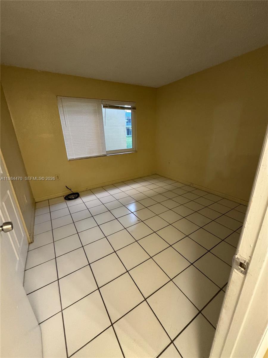 505 NW 177th St #103, Miami Gardens FL 33169