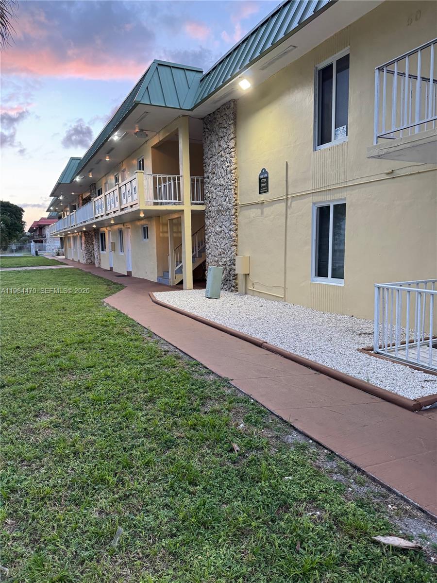 505 NW 177th St #103, Miami Gardens FL 33169