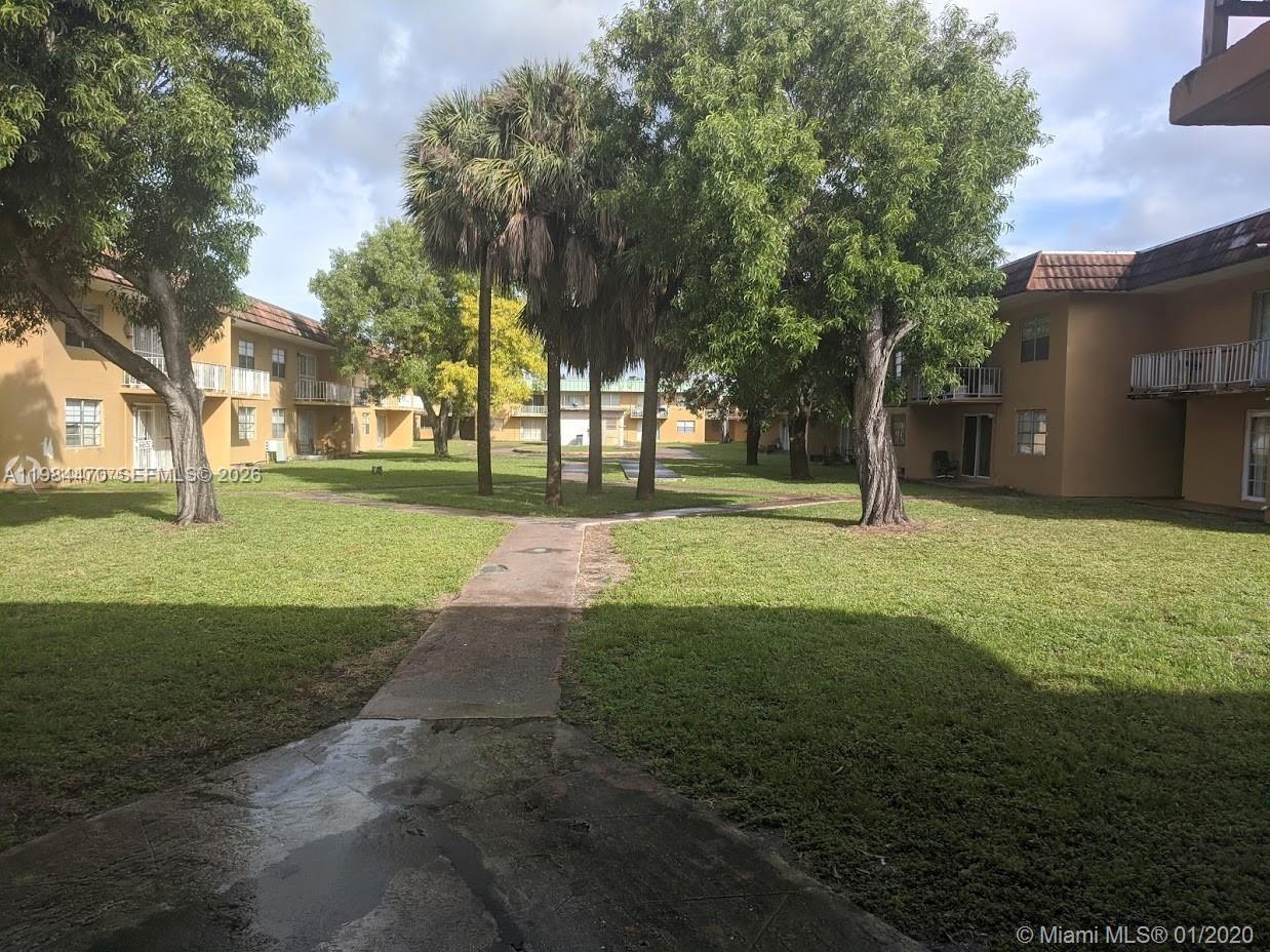 505 NW 177th St #103, Miami Gardens FL 33169