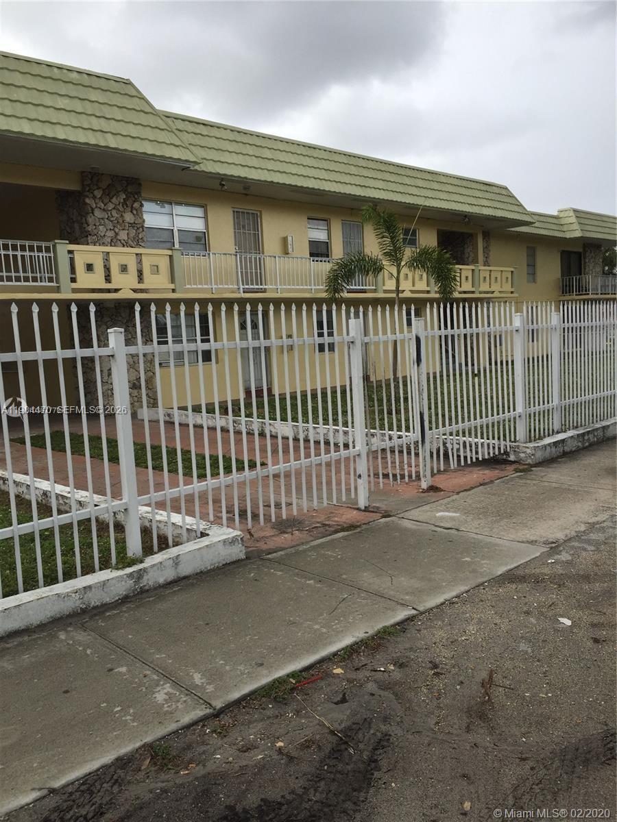 505 NW 177th St #103, Miami Gardens FL 33169