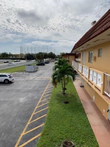 505 NW 177th St #103, Miami Gardens FL 33169