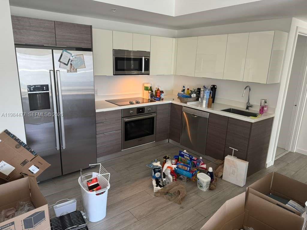 1010 SW 2nd Av #1502, Miami FL 33130