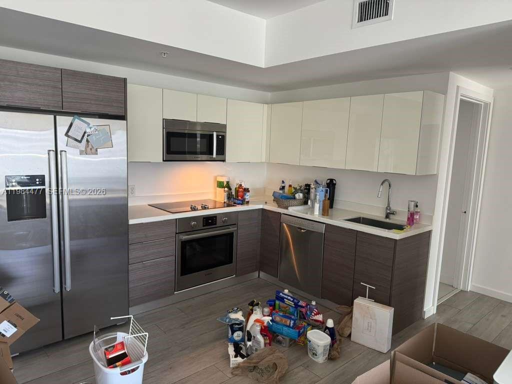 1010 SW 2nd Av #1502, Miami FL 33130