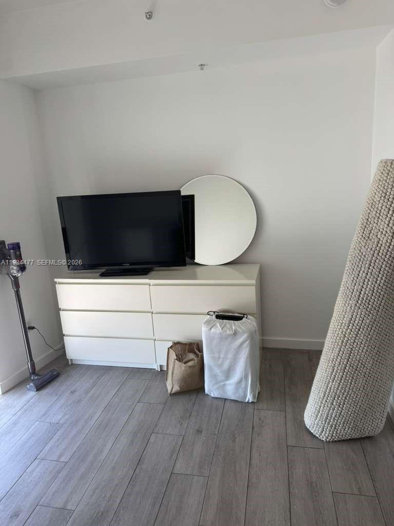 1010 SW 2nd Av #1502, Miami FL 33130