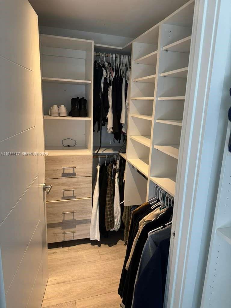 1010 SW 2nd Av #1502, Miami FL 33130