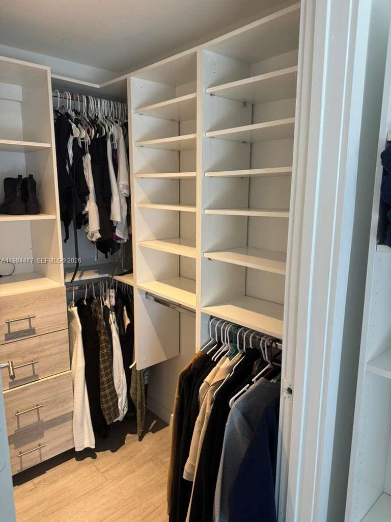 1010 SW 2nd Av #1502, Miami FL 33130