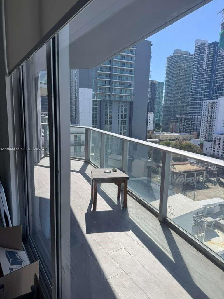 1010 SW 2nd Av #1502, Miami FL 33130