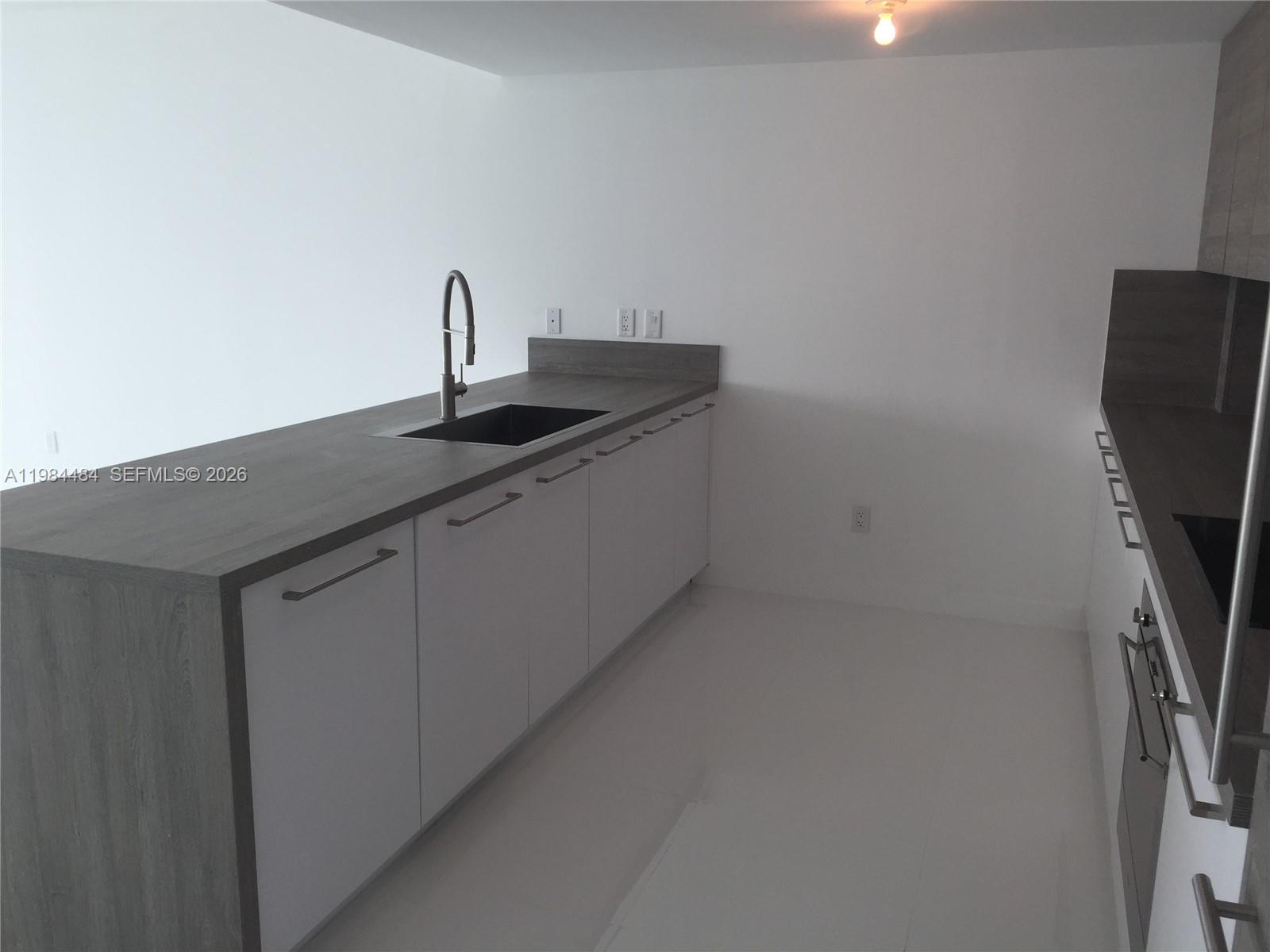 400 Sunny Isles Blvd #1105, Sunny Isles Beach FL 33160