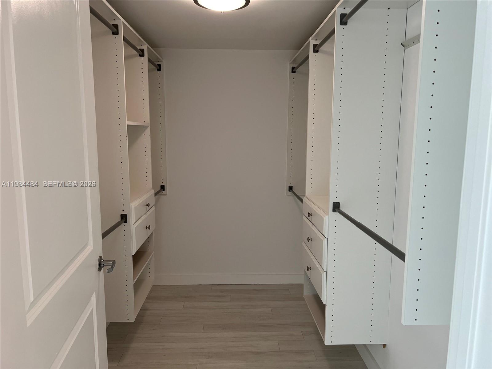 400 Sunny Isles Blvd #1105, Sunny Isles Beach FL 33160