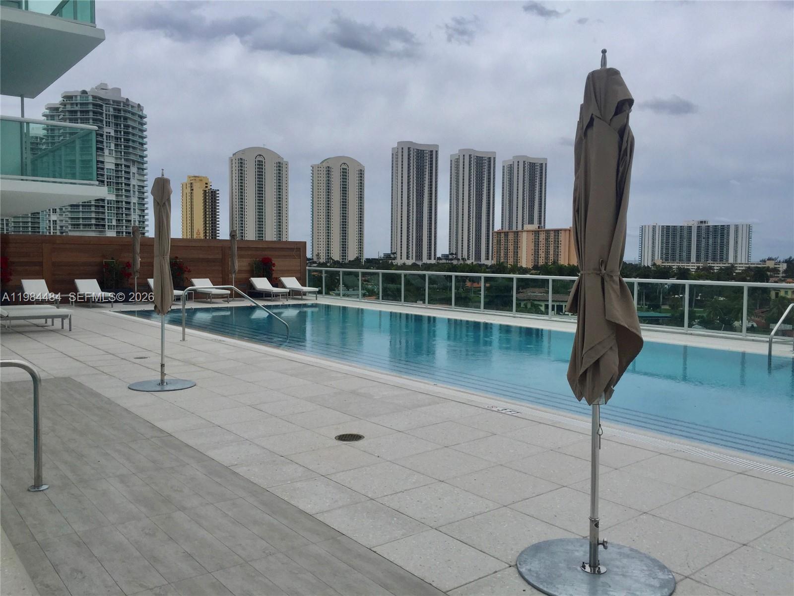 400 Sunny Isles Blvd #1105, Sunny Isles Beach FL 33160