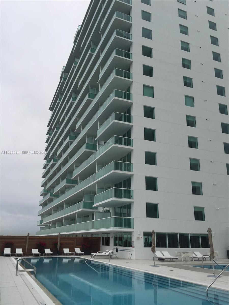 400 Sunny Isles Blvd #1105, Sunny Isles Beach FL 33160