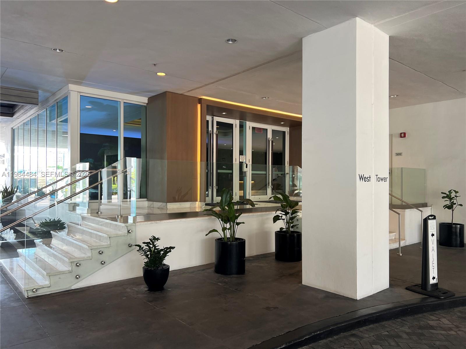 400 Sunny Isles Blvd #1105, Sunny Isles Beach FL 33160
