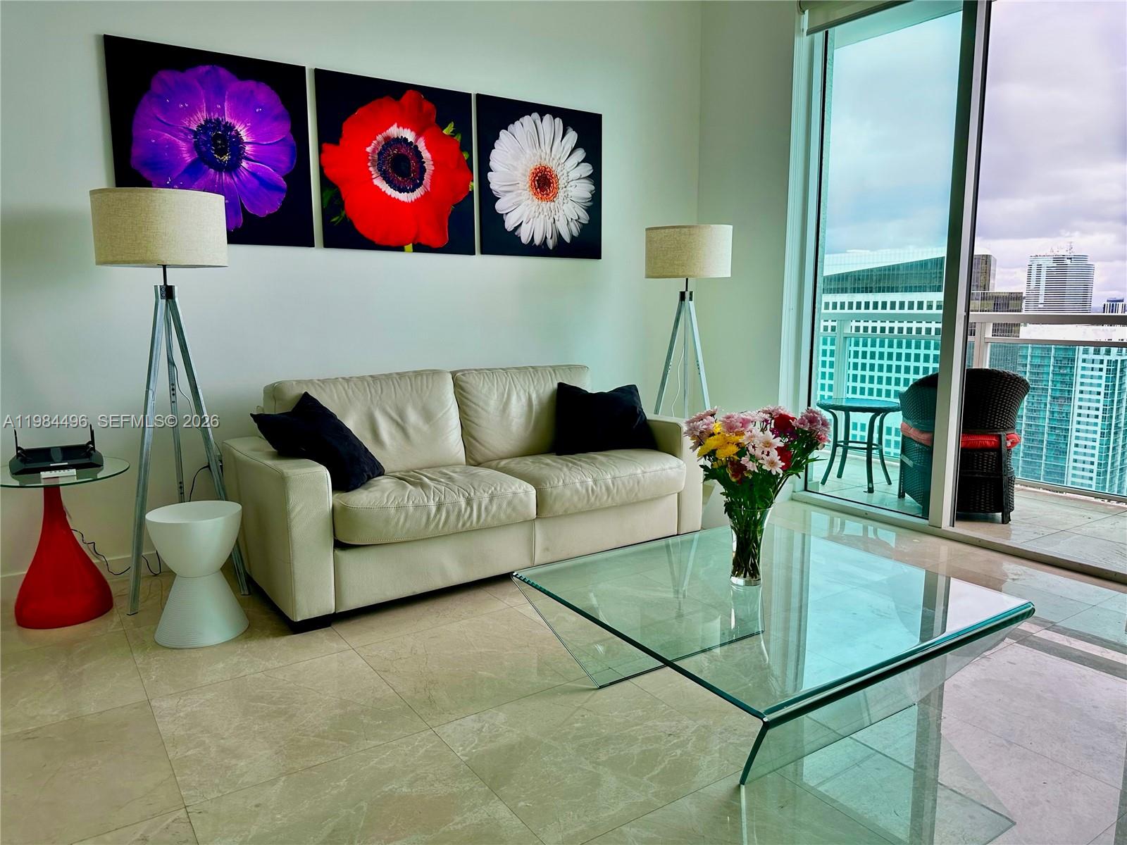 950 BRICKELL BAY DR #4708, Miami FL 33131