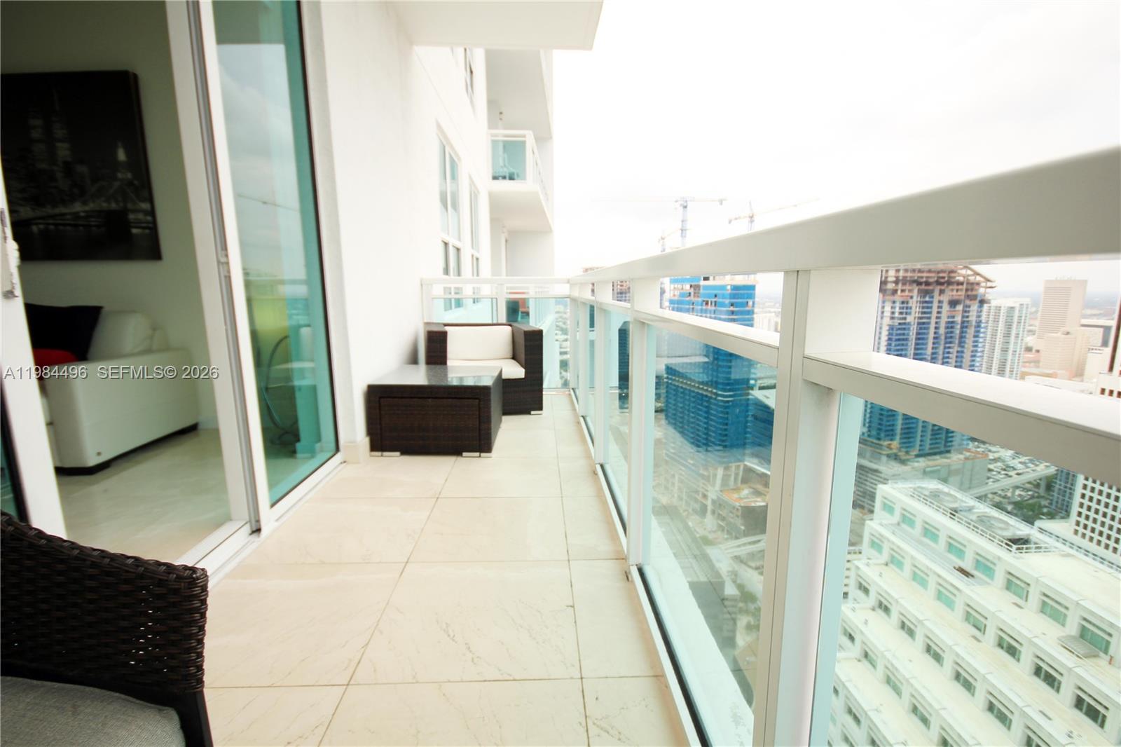950 BRICKELL BAY DR #4708, Miami FL 33131
