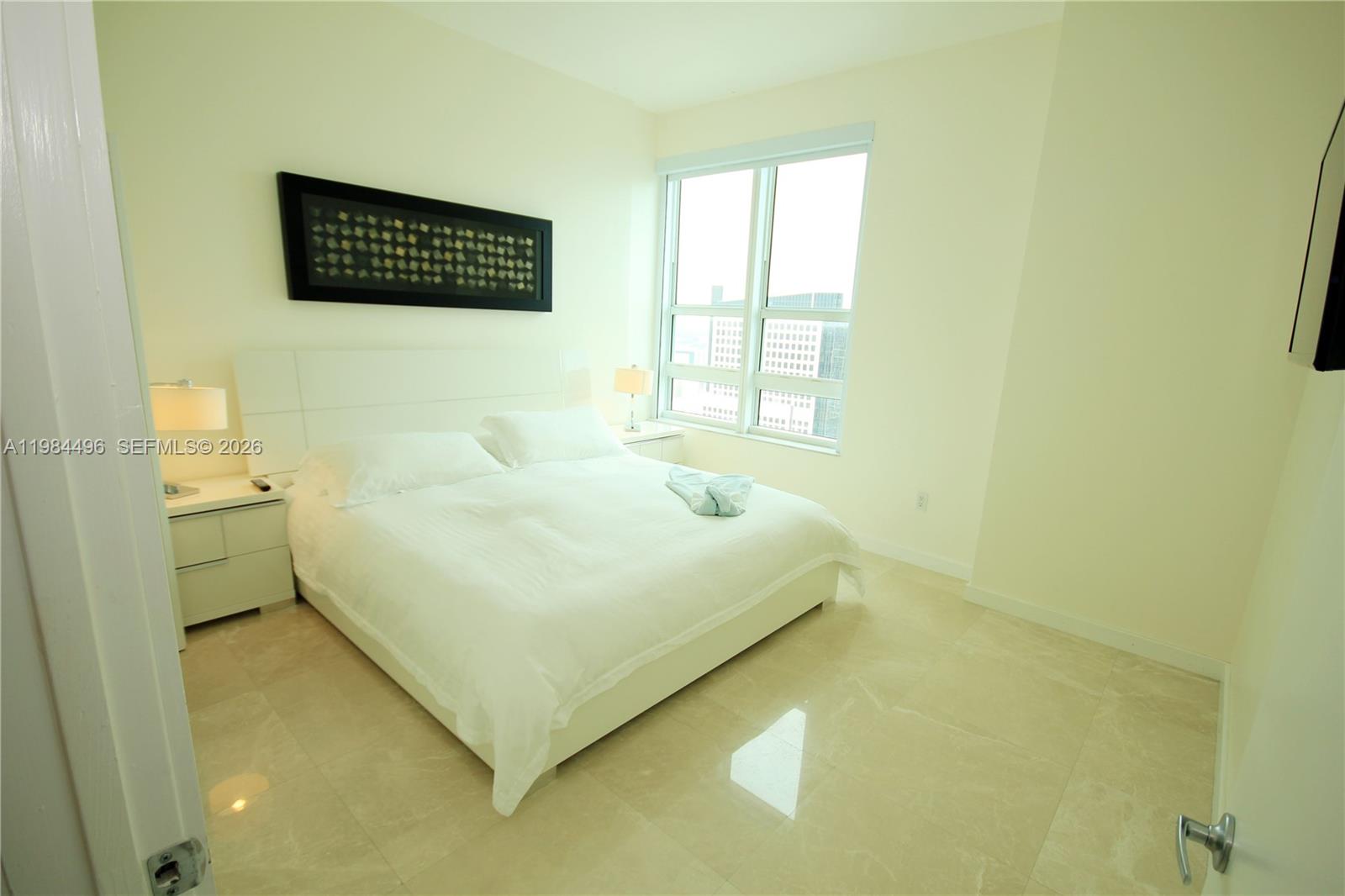 950 BRICKELL BAY DR #4708, Miami FL 33131