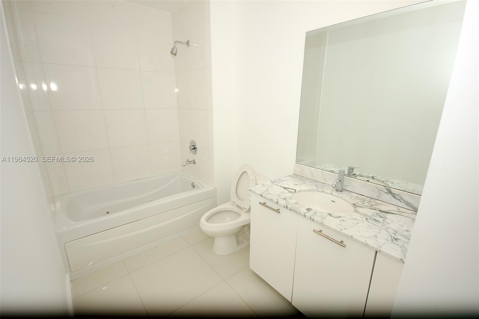 950 Brickell Bay Dr #4709, Miami FL 33131