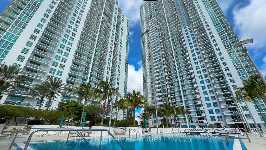 950 Brickell Bay Dr #4709, Miami FL 33131