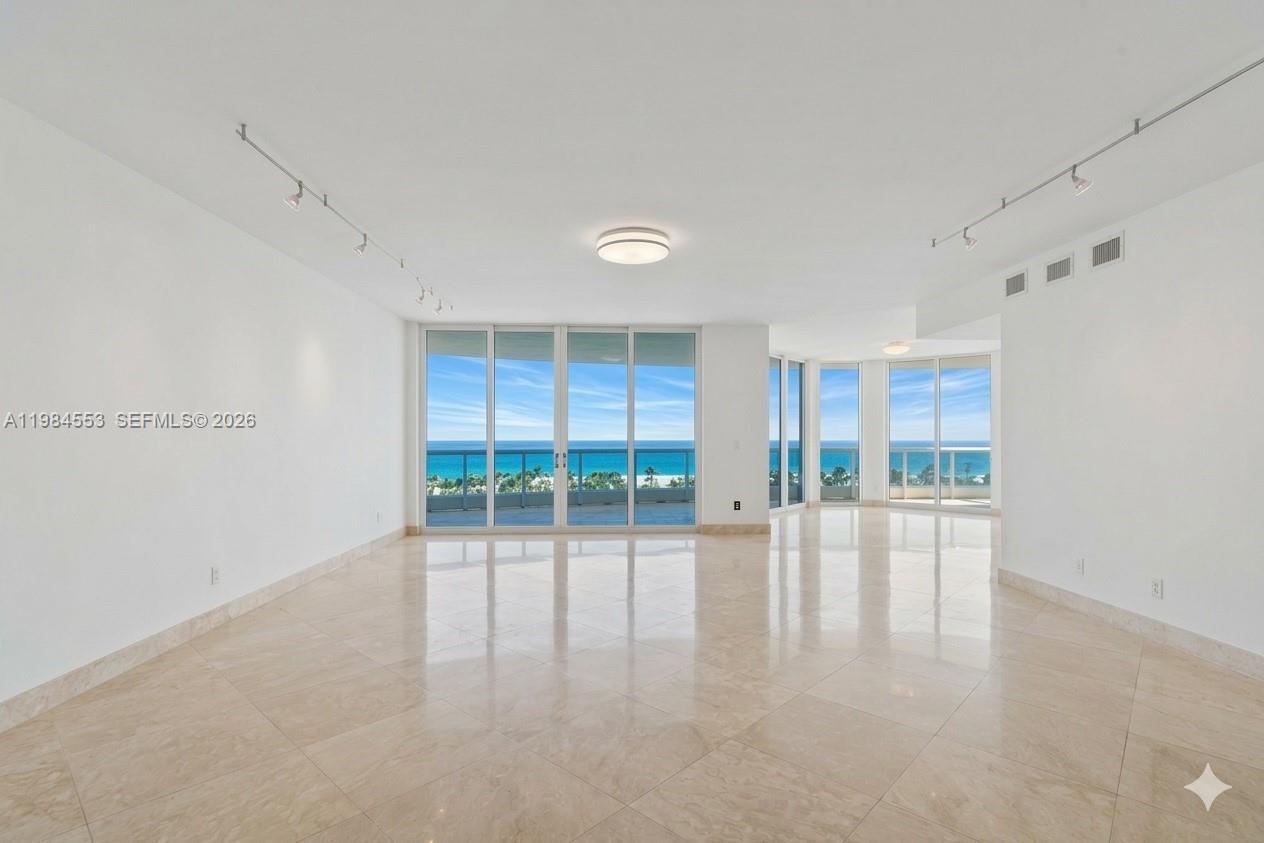 21200 Point Pl #1901, Aventura FL 33180