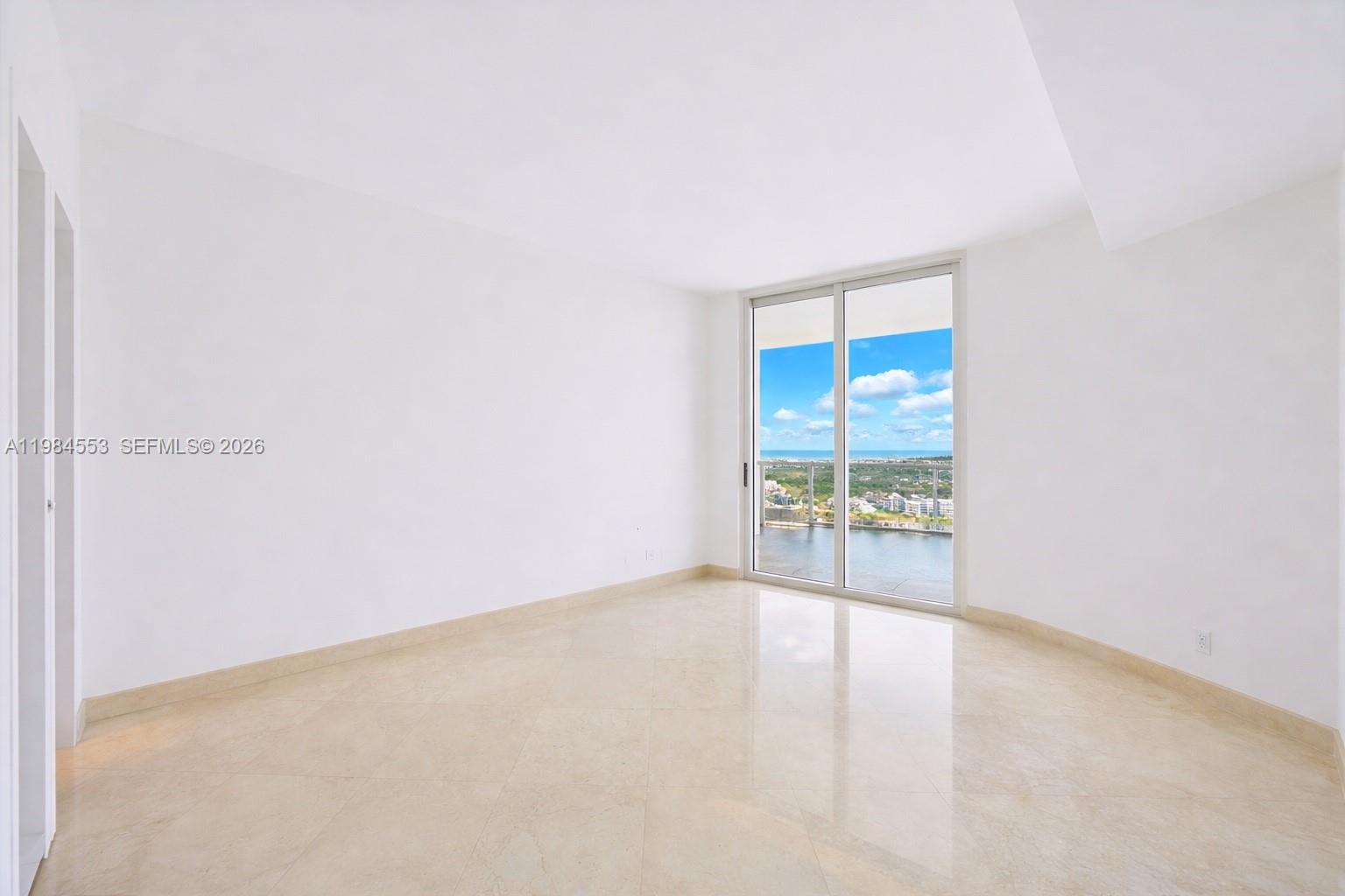 21200 Point Pl #1901, Aventura FL 33180