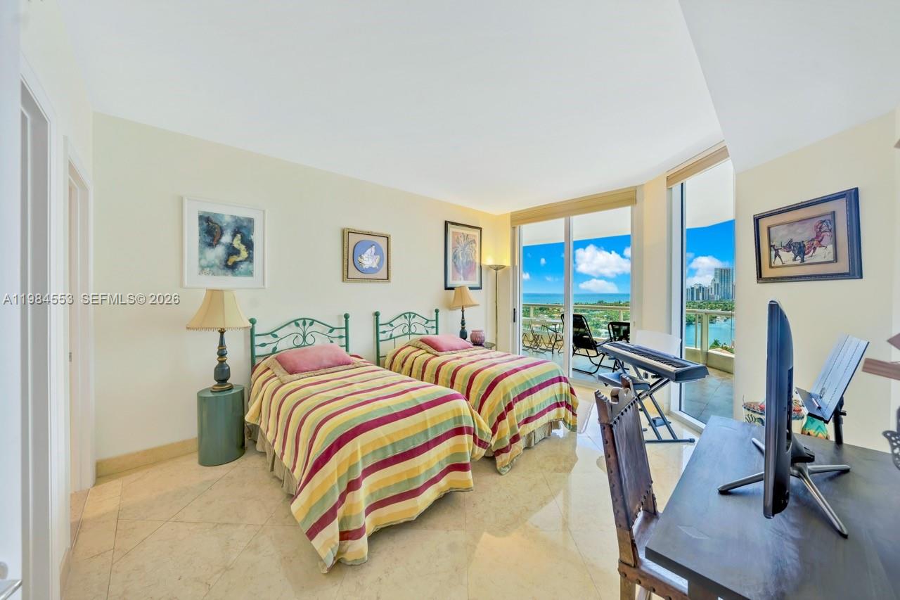 21200 Point Pl #1901, Aventura FL 33180
