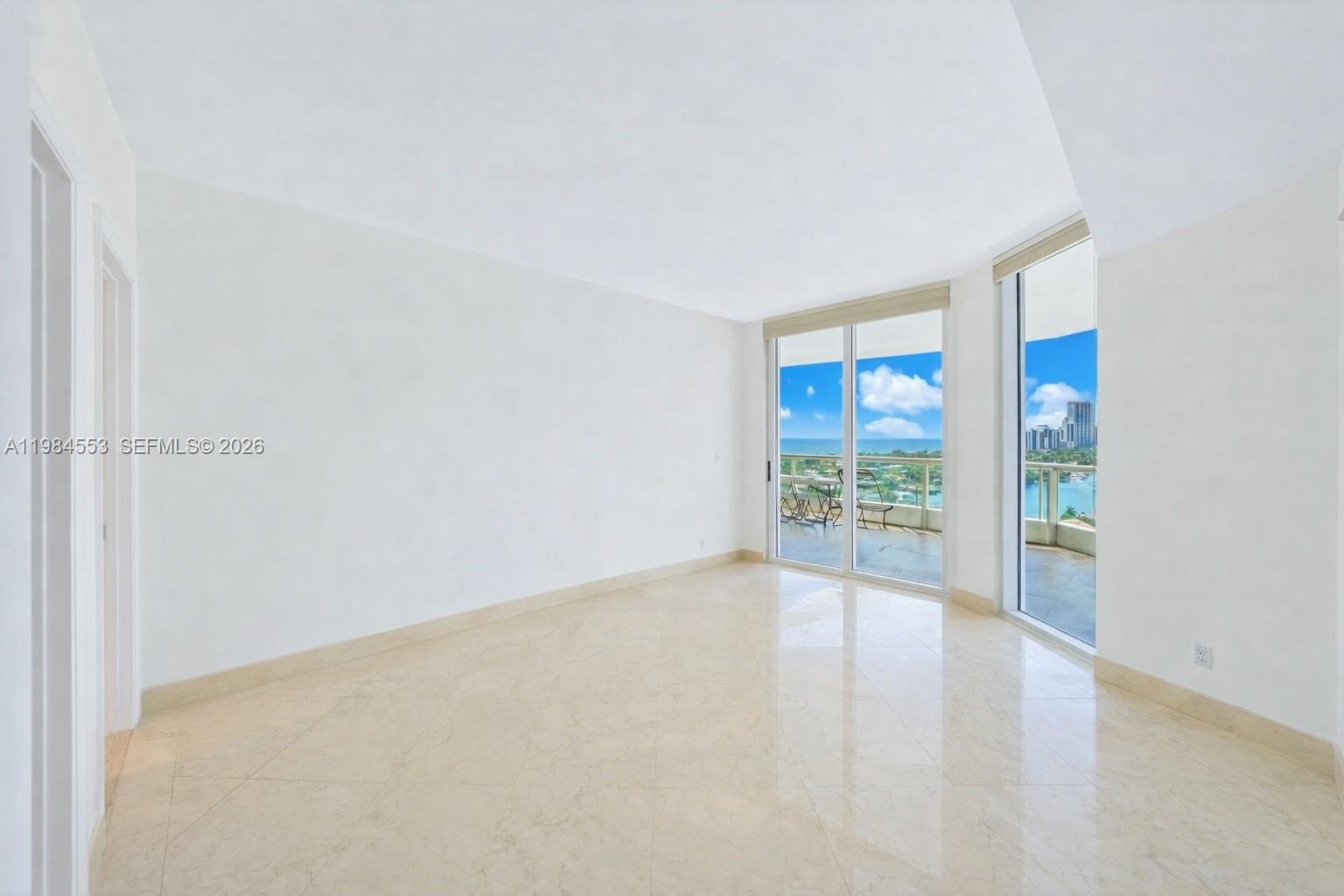 21200 Point Pl #1901, Aventura FL 33180