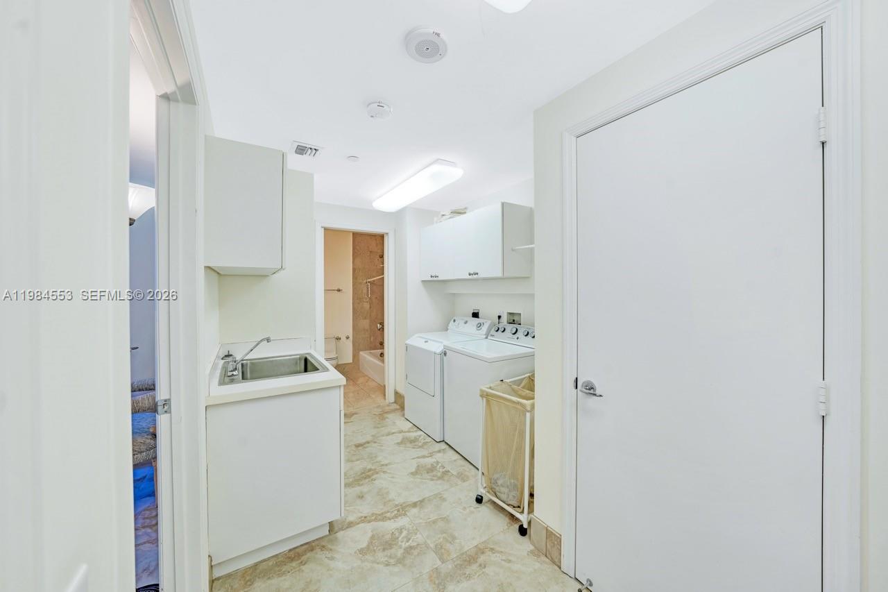 21200 Point Pl #1901, Aventura FL 33180