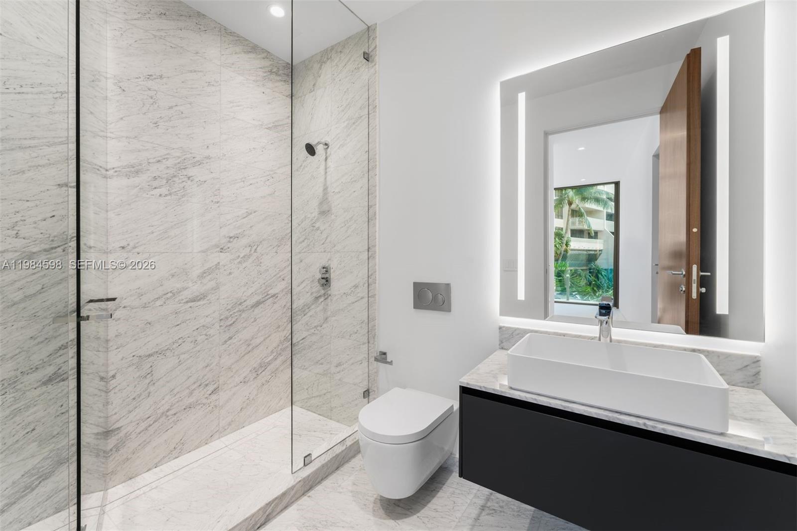 5 Grove Isle Dr #L204, Coconut Grove FL 33133