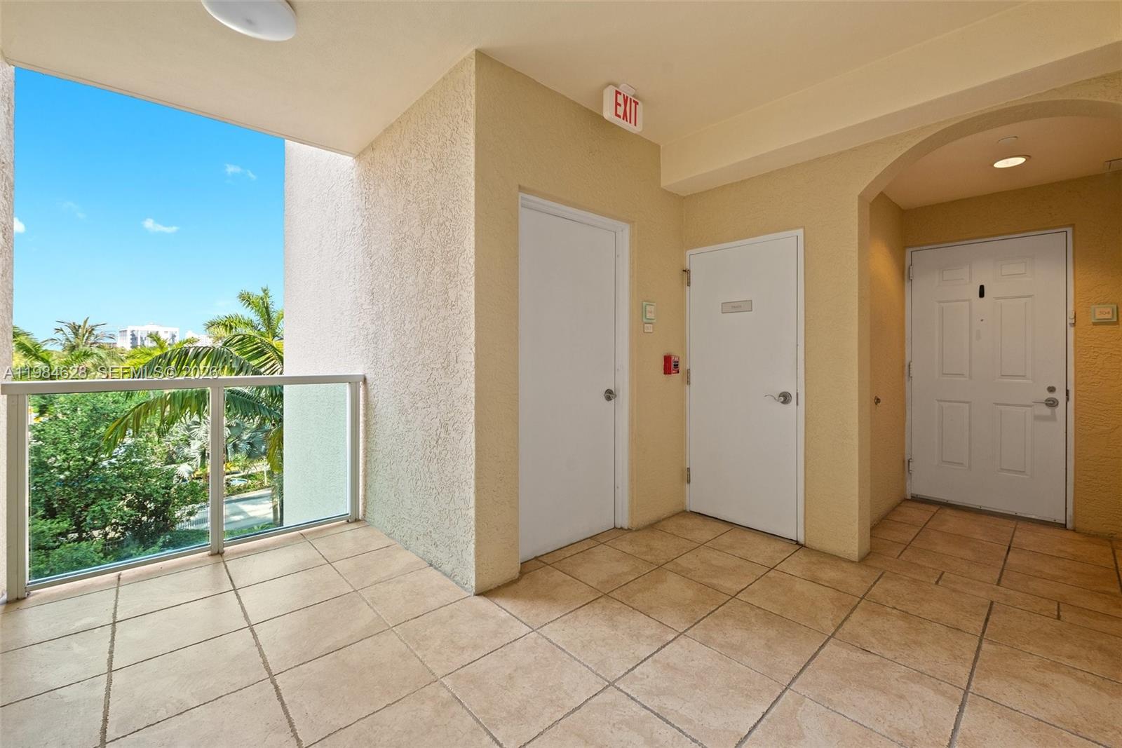 3340 NE 190th St #504, Aventura FL 33180