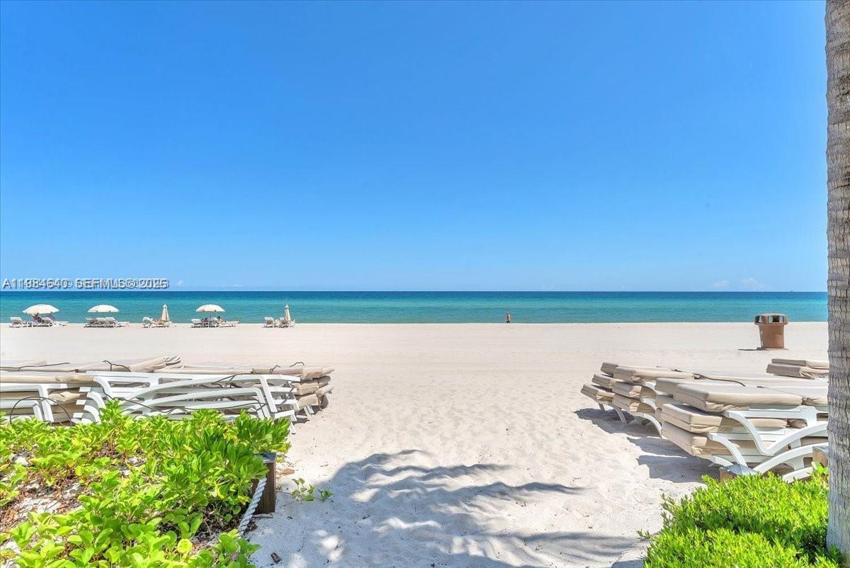 18975 Collins Ave #Cabana 8, Sunny Isles Beach FL 33160