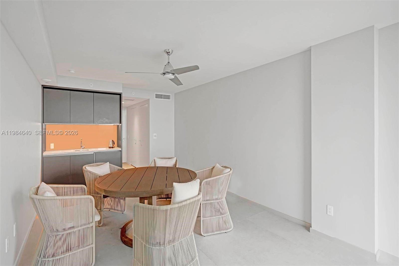 18975 Collins Ave #Cabana 8, Sunny Isles Beach FL 33160