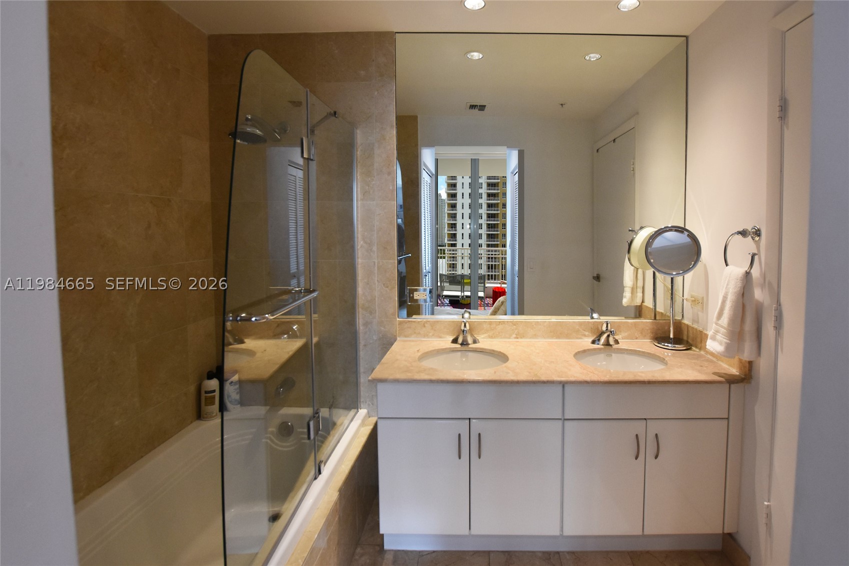 801 Brickell Key Blvd #1209, Miami FL 33131