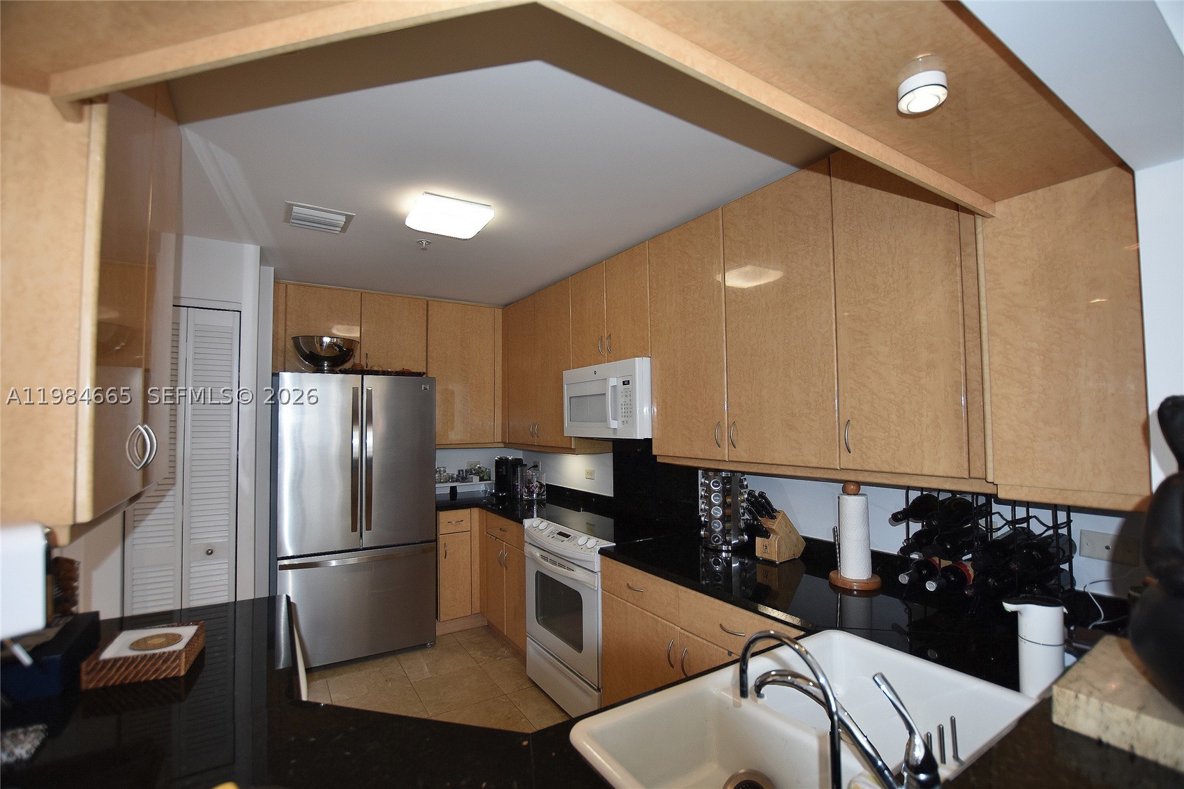 801 Brickell Key Blvd #1209, Miami FL 33131