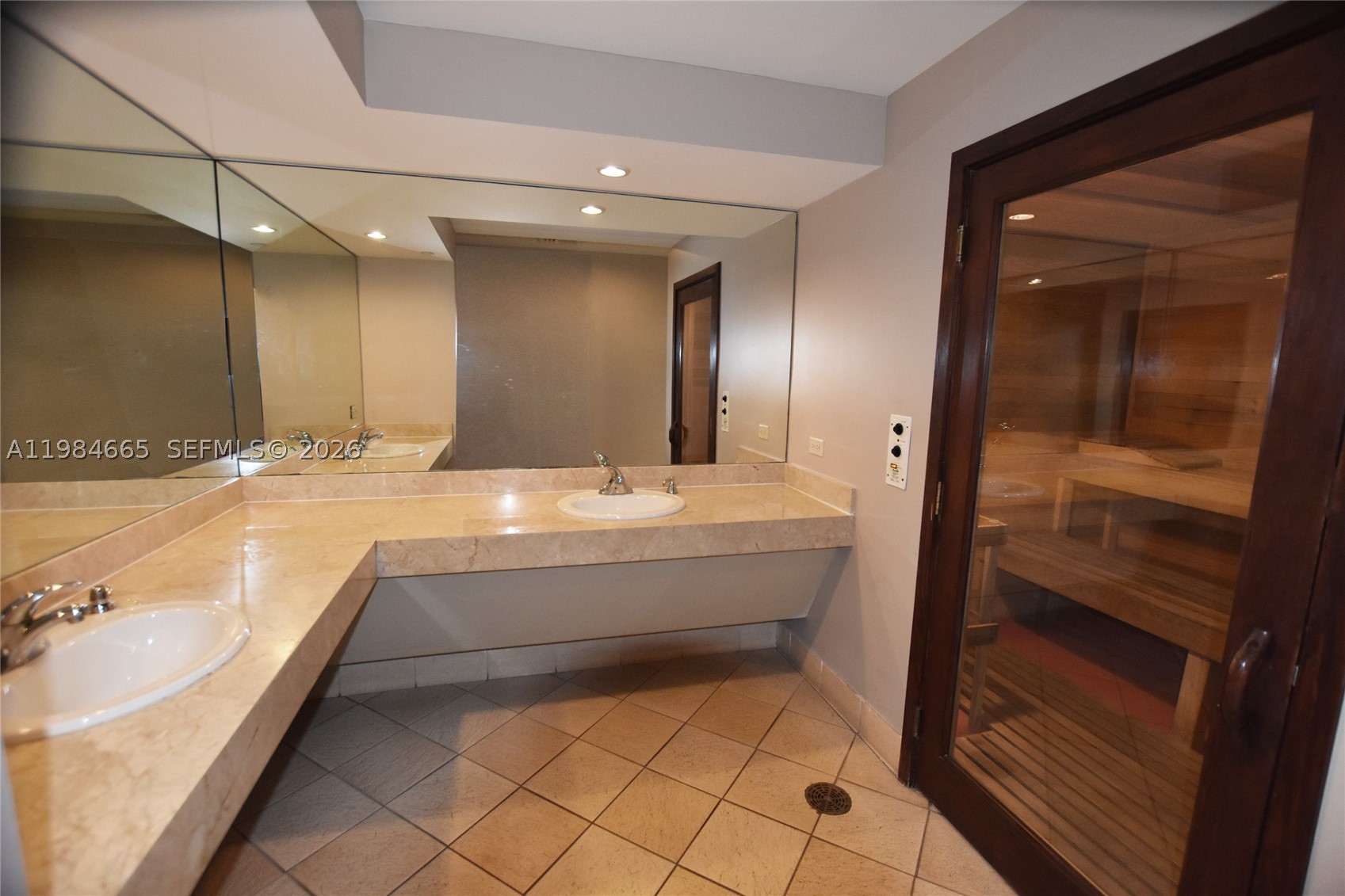 801 Brickell Key Blvd #1209, Miami FL 33131