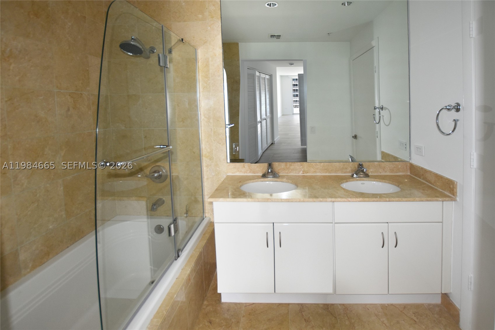 801 Brickell Key Blvd #1209, Miami FL 33131