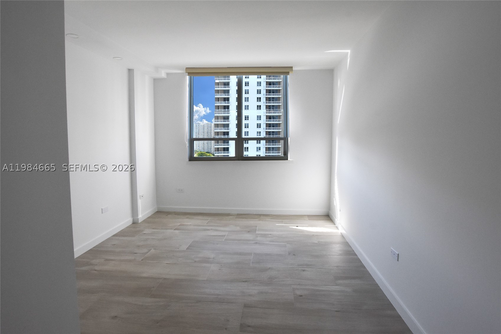801 Brickell Key Blvd #1209, Miami FL 33131