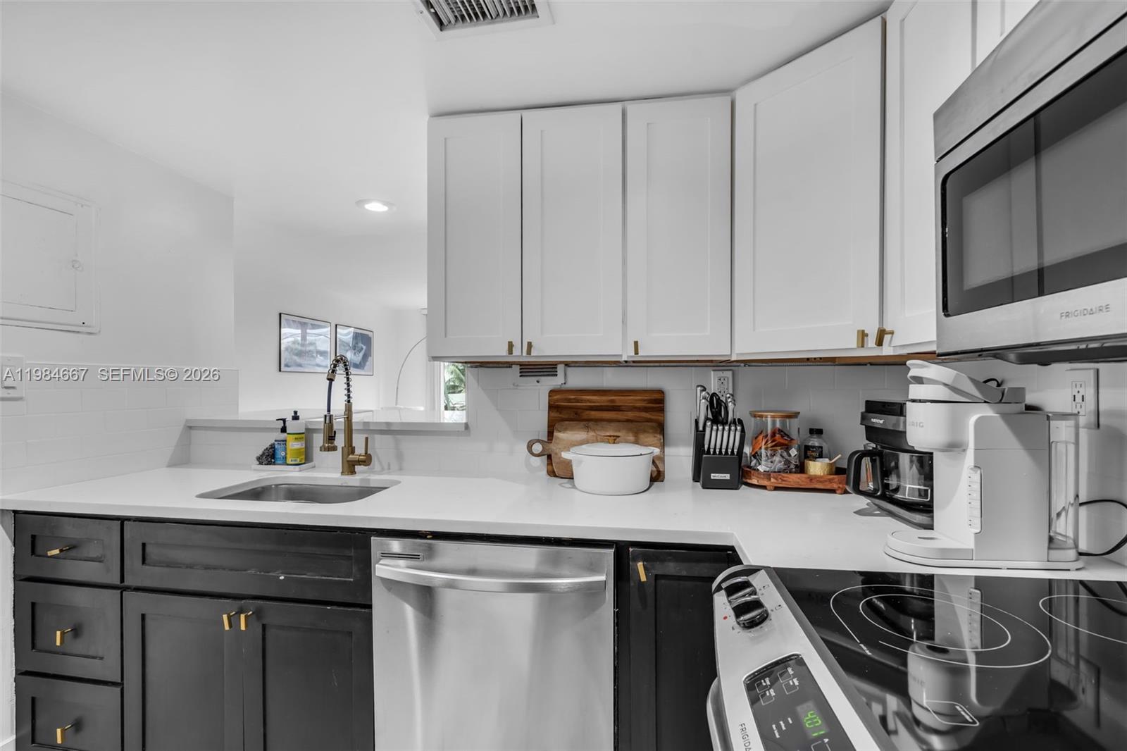 1200 West Ave #308, Miami Beach FL 33139