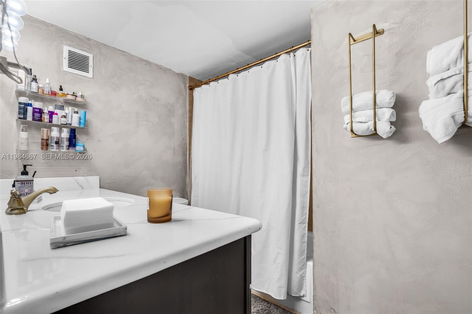 1200 West Ave #308, Miami Beach FL 33139