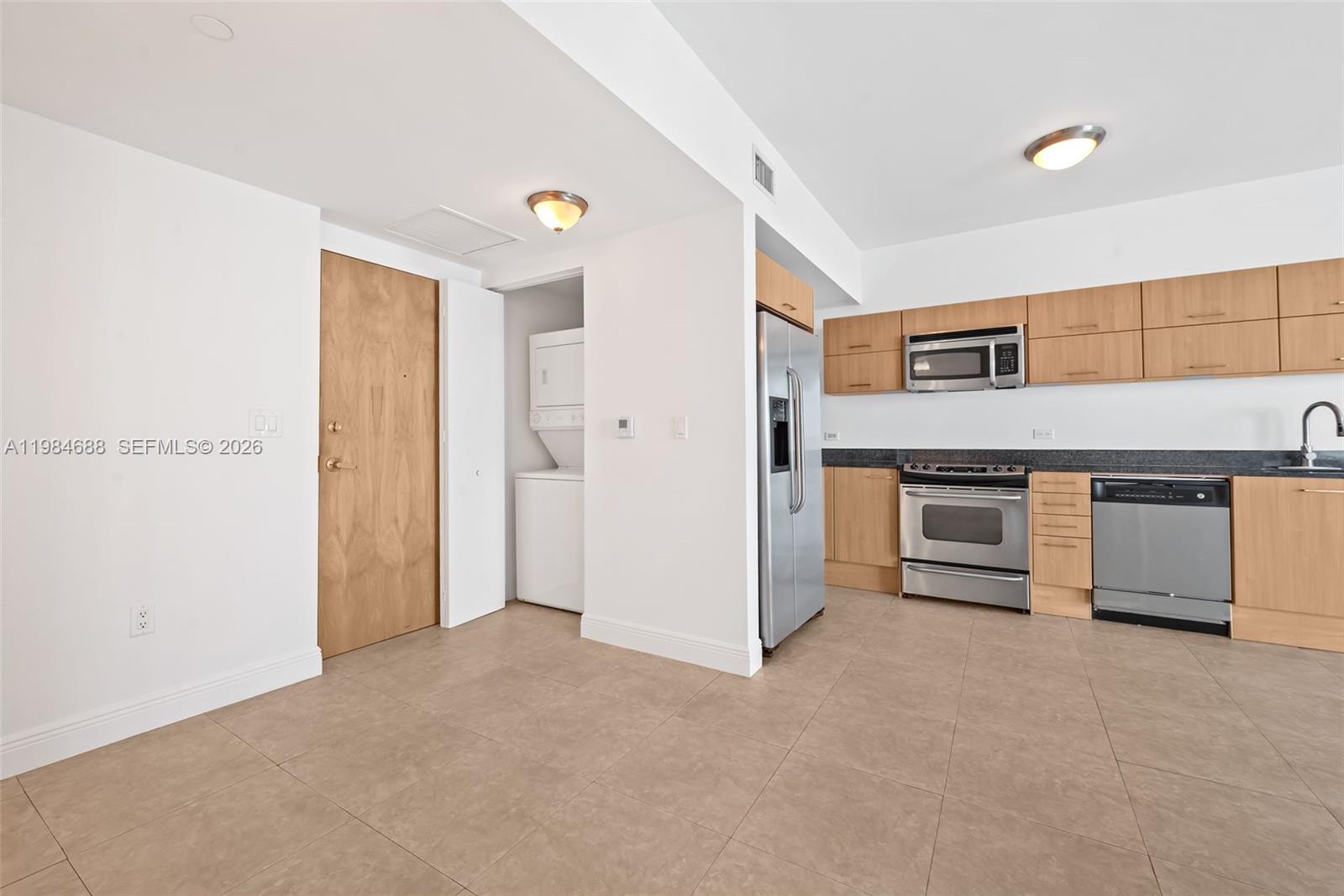 350 S Miami Ave #1409, Miami FL 33130