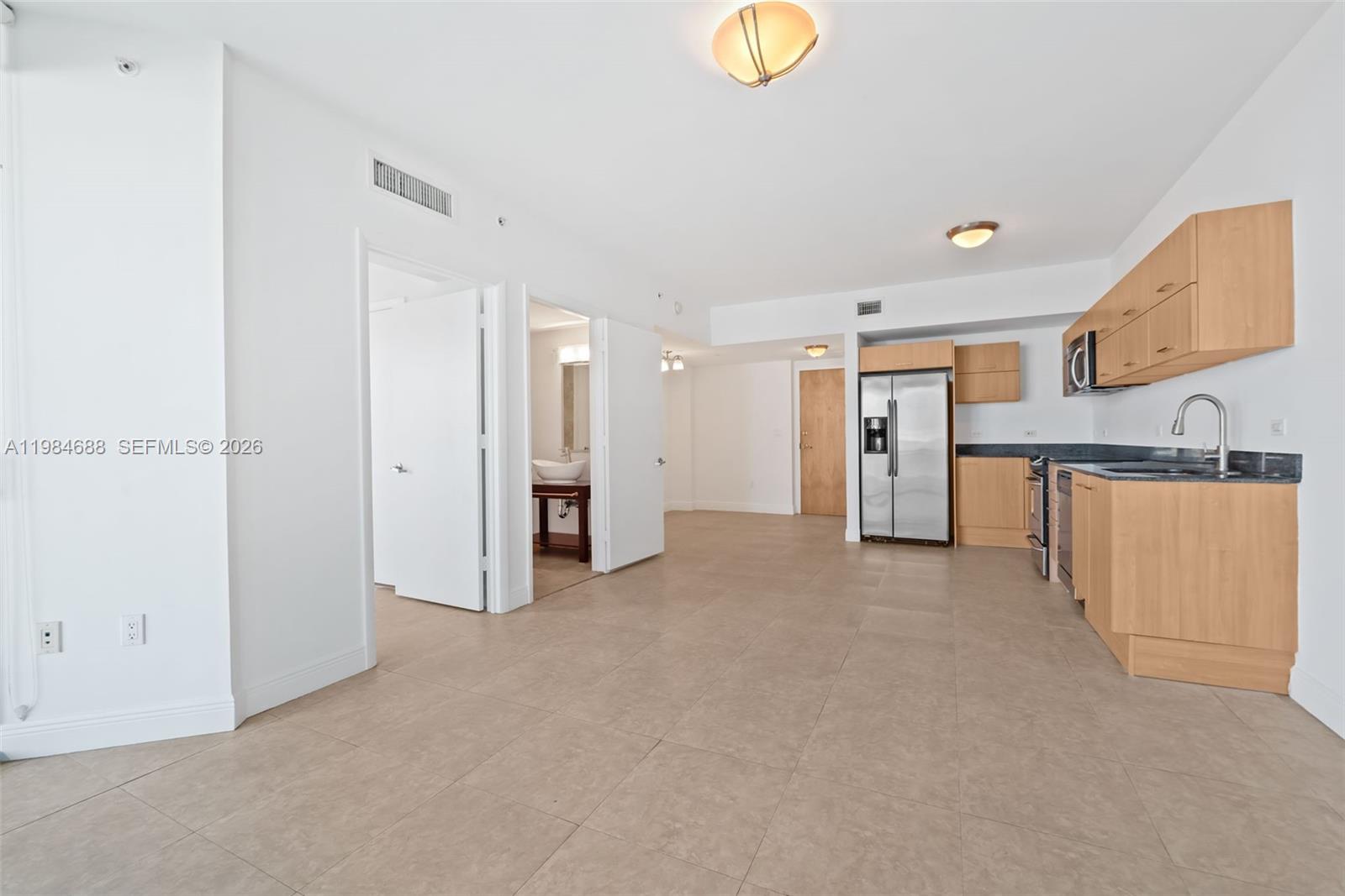 350 S Miami Ave #1409, Miami FL 33130