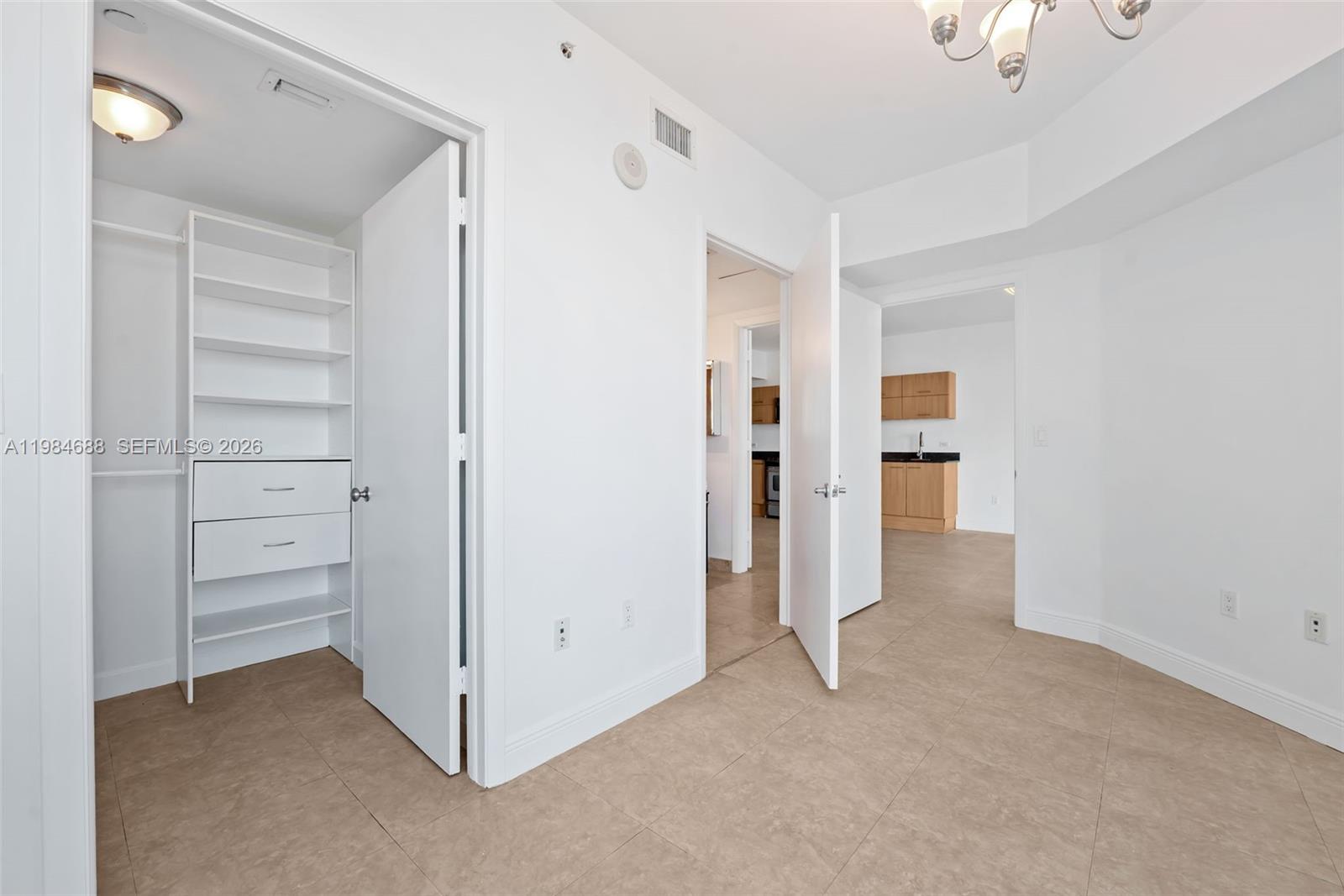 350 S Miami Ave #1409, Miami FL 33130