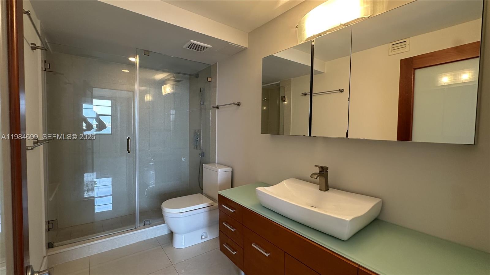 2333 Brickell Ave #1009, Miami FL 33129