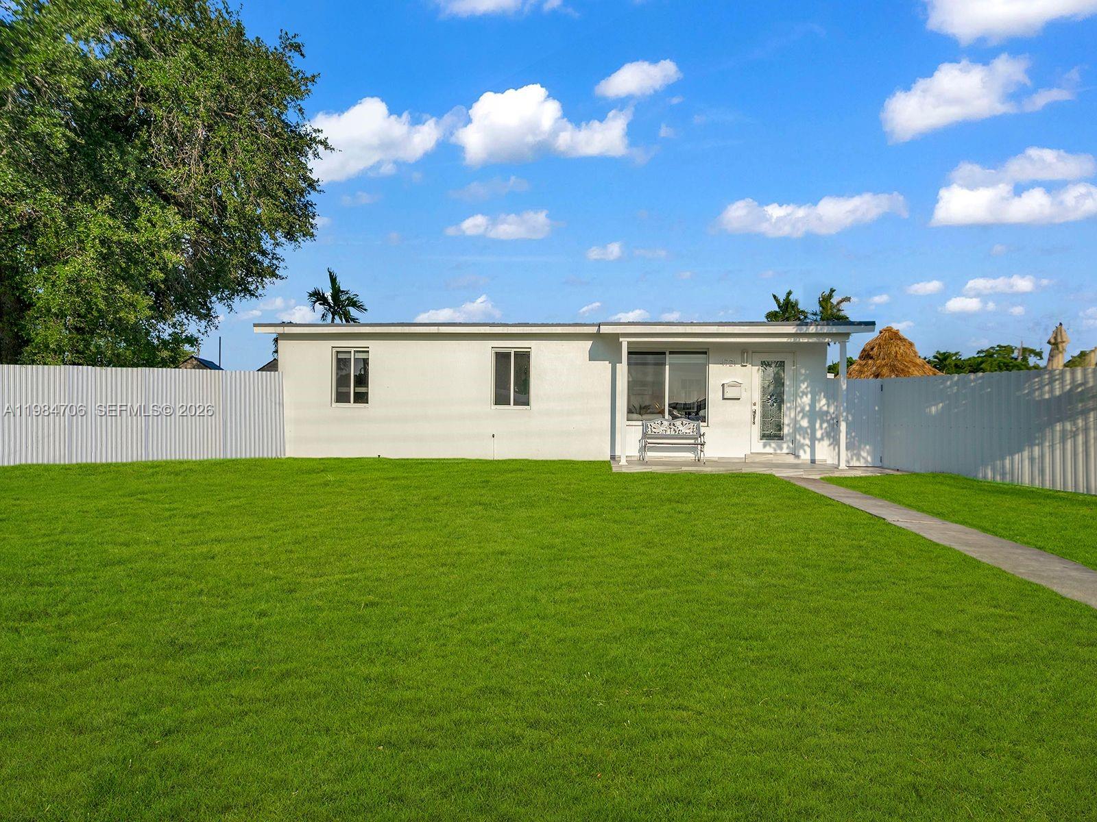 4721 SW 108th Ave, Miami FL 33165