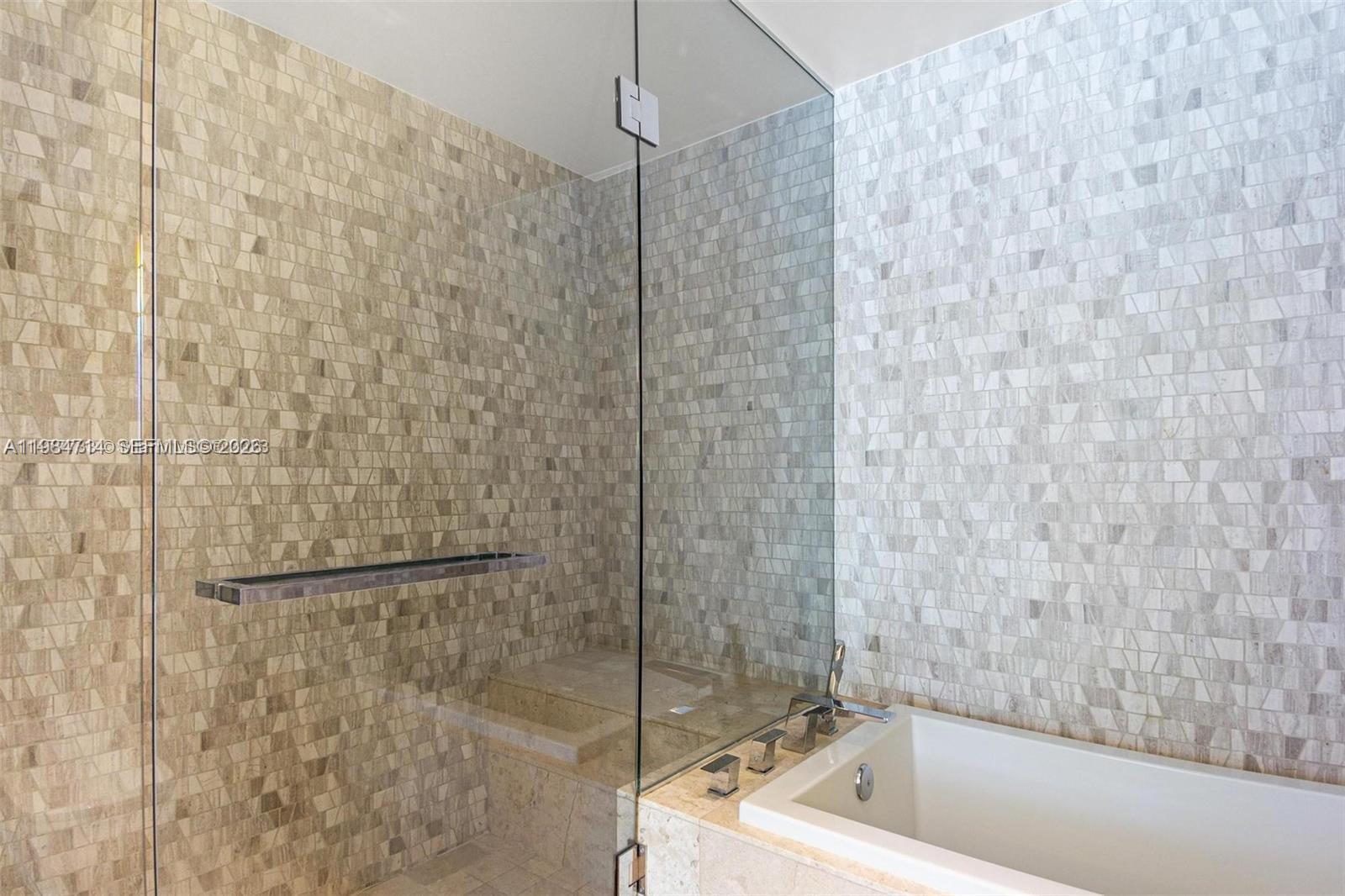 68 SE 6th St #806, Miami FL 33131
