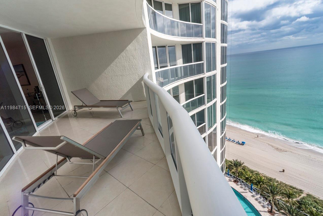 17201 Collins Ave #2104, Sunny Isles Beach FL 33160