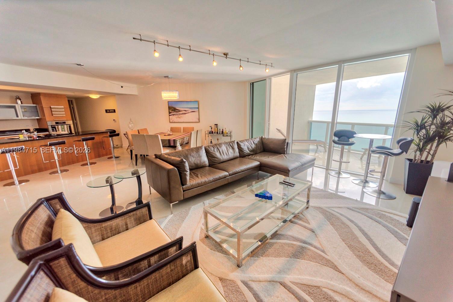 17201 Collins Ave #2104, Sunny Isles Beach FL 33160