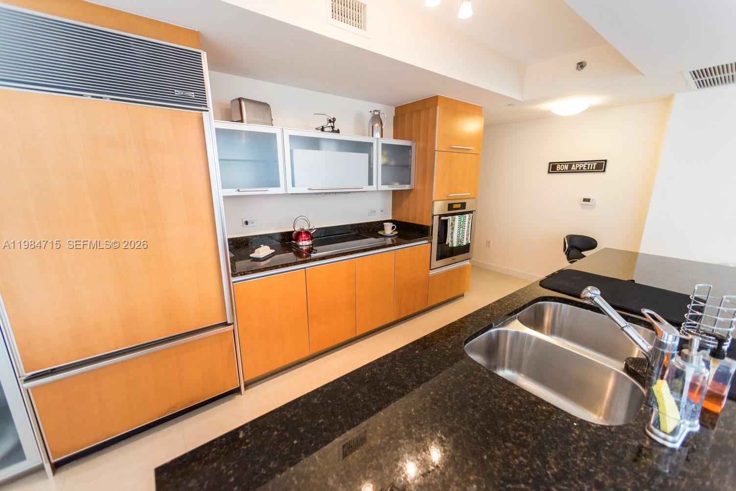 17201 Collins Ave #2104, Sunny Isles Beach FL 33160